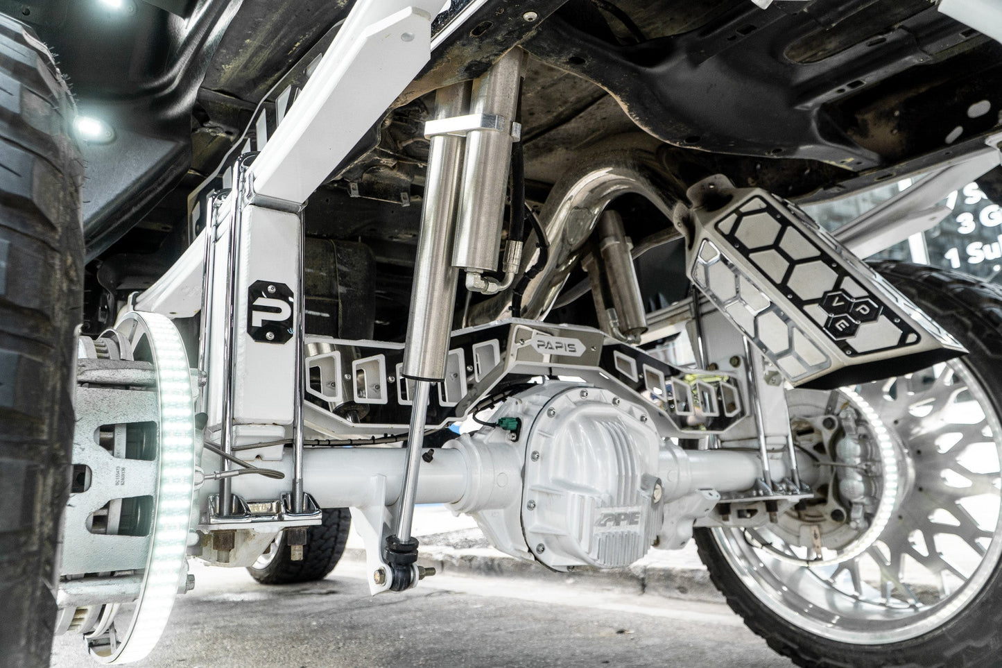 Ford Super Duty 10"-18" High Steer Long Arm 4 Link Lift Kit