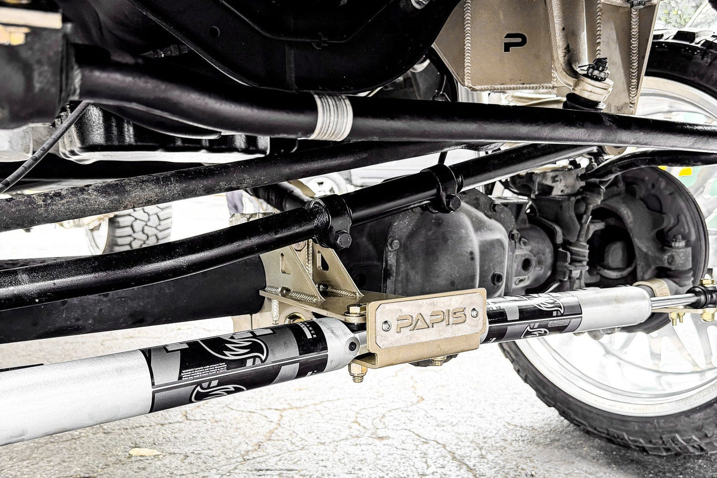 Ford Super Duty Steering Stabilizer Kit